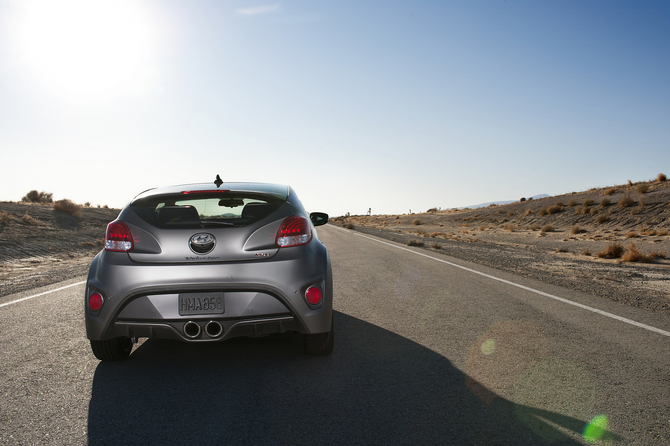 Hyundai Veloster gains speed with turbo version Hyundai Veloster gains speed with turbo version
