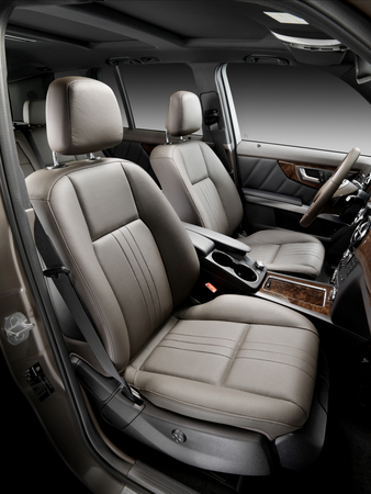 Mercedes GLK Meant to Bring Sedan Style into Compact SUV Mercedes GLK Meant to Bring Sedan Style into Compact SUV