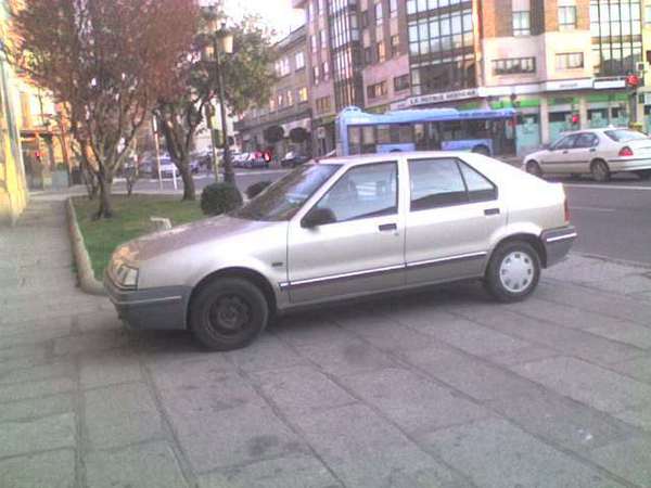 Renault 19 TXE Renault 19 TXE