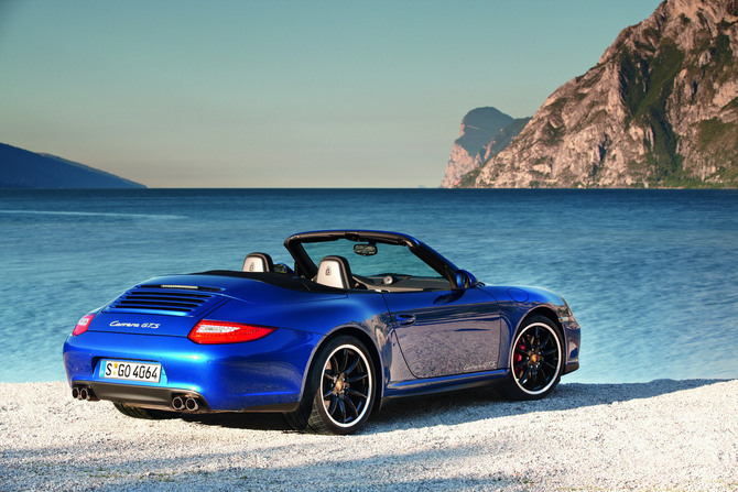Porsche 911 Carrera GTS Cabriolet PDK Porsche 911 Carrera GTS Cabriolet PDK