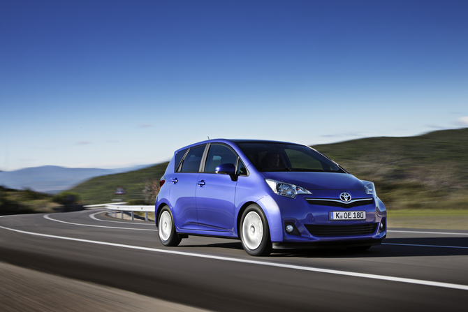 Toyota Verso-S 1.3 Dual VVT-i Exclusive Toyota Verso-S 1.3 Dual VVT-i Exclusive