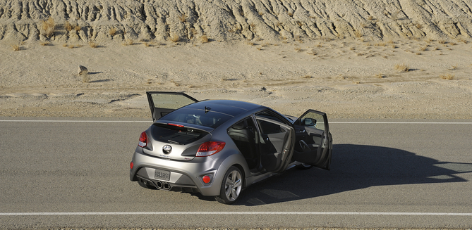 Hyundai Veloster gains speed with turbo version Hyundai Veloster gains speed with turbo version