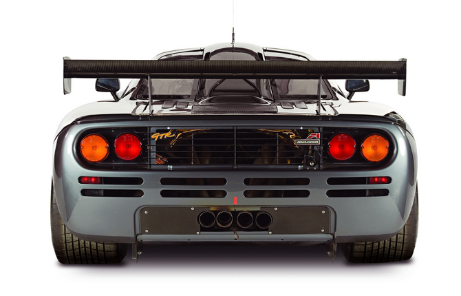 On the racing version, McLaren added a wing and rear diffuser On the racing version, McLaren added a wing and rear diffuser