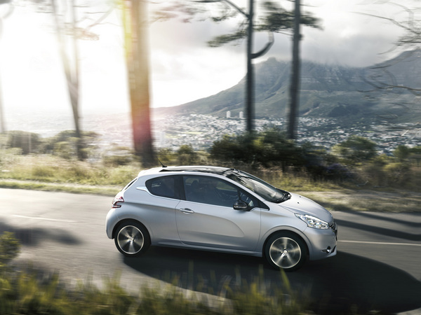 Peugeot 208 SE Style 1.4 HDi Peugeot 208 SE Style 1.4 HDi