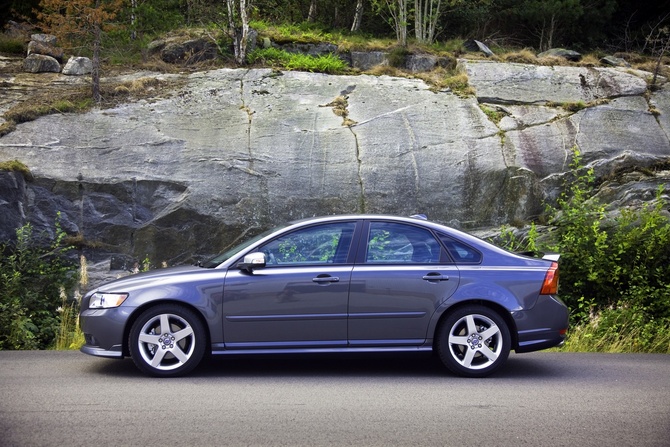 Volvo S40 2.0D Momentum Powershift Volvo S40 2.0D Momentum Powershift