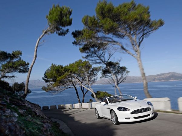 Aston Martin DB9 Volante Touchtronic 2 Aston Martin DB9 Volante Touchtronic 2