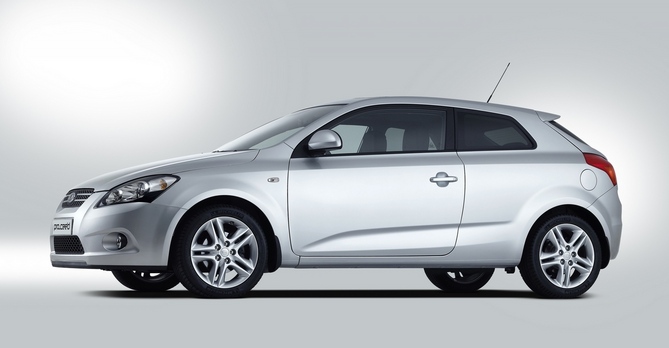 Kia pro_cee'd 2.0 Kia pro_cee'd 2.0