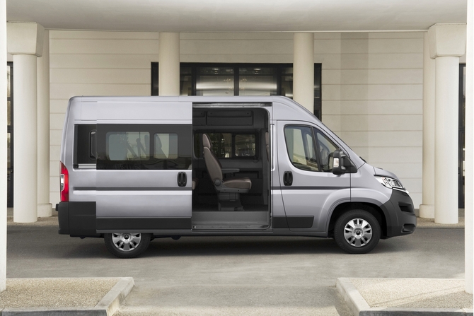 Citroën Jumper Furgão 35 L3H3 HDi Confort Citroën Jumper Furgão 35 L3H3 HDi Confort
