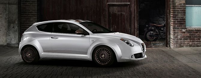 Alfa Romeo MiTo 1.4 MultiAir Turbo Racer TCT Alfa Romeo MiTo 1.4 MultiAir Turbo Racer TCT