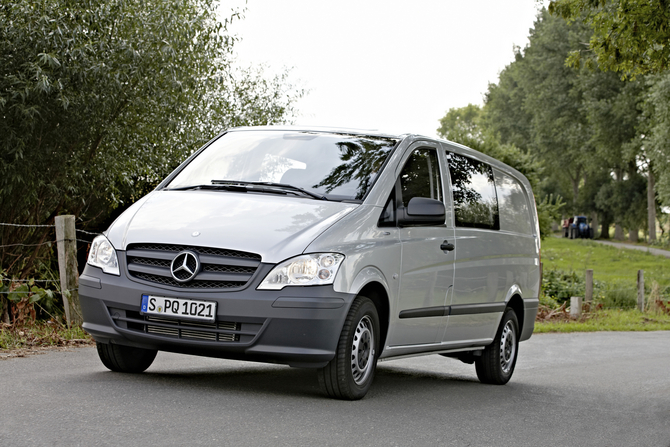 Mercedes-Benz Vito 2 {W639} Mercedes-Benz Vito 2 {W639}