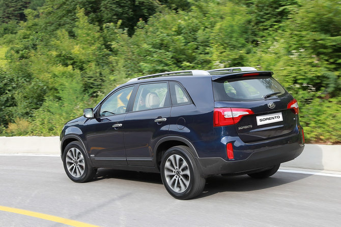 Kia Sorento 2.2 CRDI 2WD Kia Sorento 2.2 CRDI 2WD