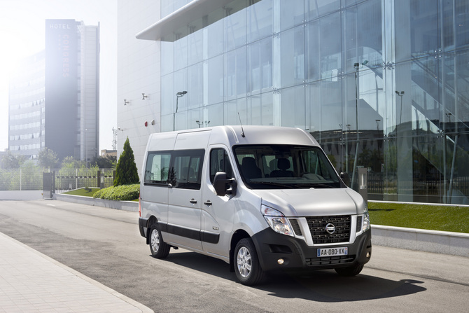 Nissan NV400 Combi 9 L1H1 3T 2.3 dCi Confort Navi Nissan NV400 Combi 9 L1H1 3T 2.3 dCi Confort Navi