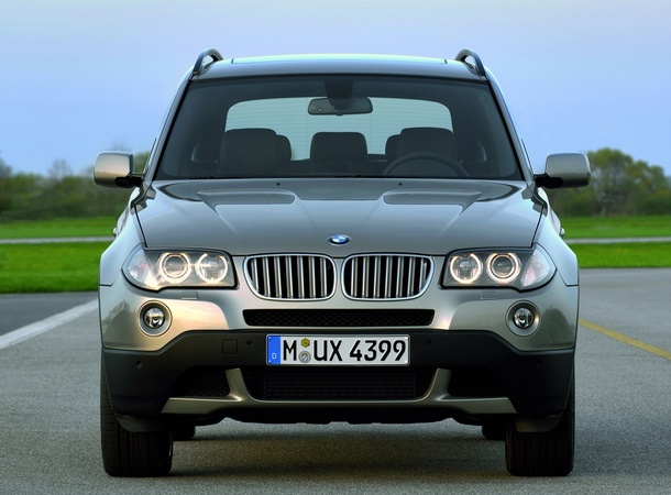BMW X3 xDrive25i (E83) BMW X3 xDrive25i (E83)