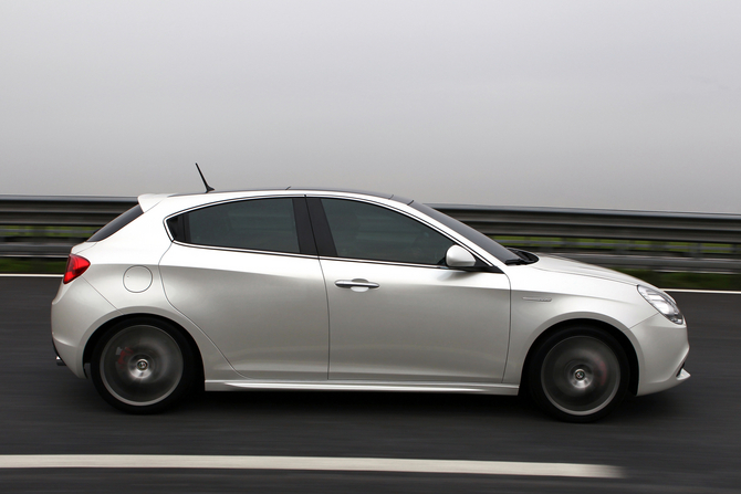 Alfa Romeo Giulietta (modern) Alfa Romeo Giulietta (modern)