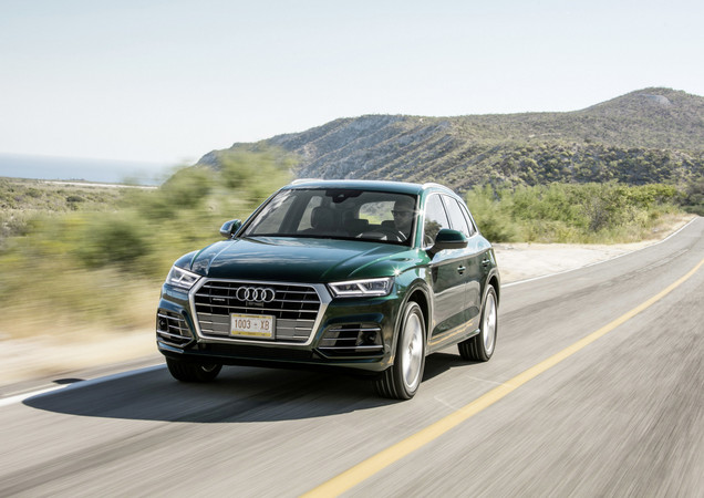 Audi Q5 2.0 TDI quattro Design S tronic Audi Q5 2.0 TDI quattro Design S tronic