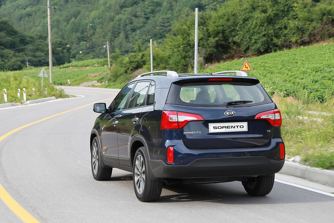 Kia Sorento 2.4 GDI 2WD Kia Sorento 2.4 GDI 2WD