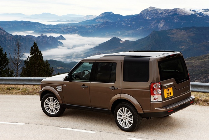 Land Rover Discovery 4 TDV6 2.7 SE Land Rover Discovery 4 TDV6 2.7 SE
