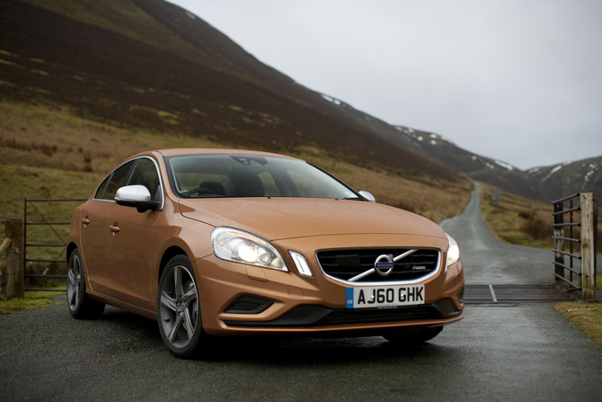 Volvo S60 2.0 D3 R-Design Start/Stop Volvo S60 2.0 D3 R-Design Start/Stop