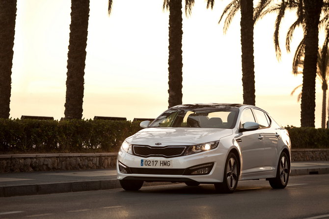 Kia Optima 1.7 CRDi ISG TX Kia Optima 1.7 CRDi ISG TX
