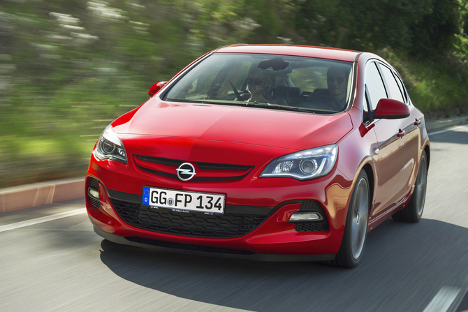 Opel Astra BiTurbo CDTI Opel Astra BiTurbo CDTI