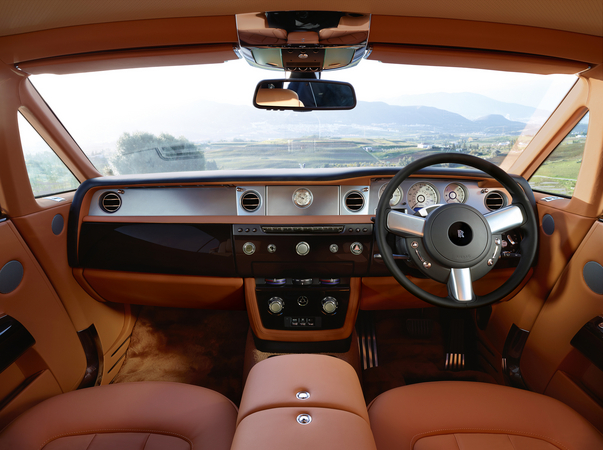 Rolls-Royce Brings Phantom Series II to Geneva Rolls-Royce Brings Phantom Series II to Geneva