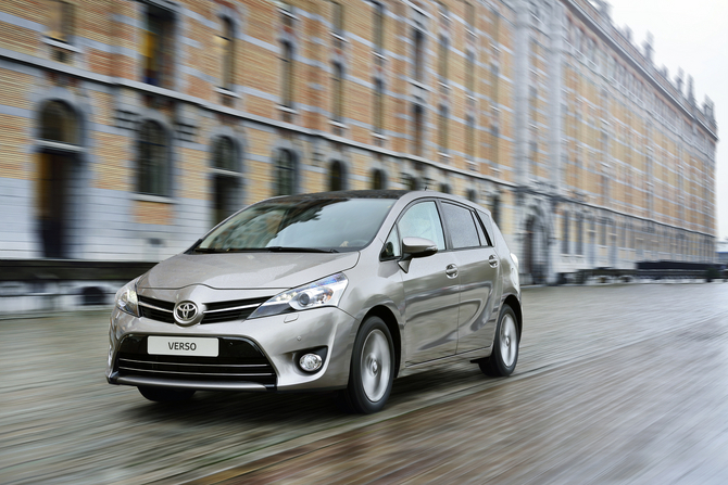 Toyota Verso Gen.1 Toyota Verso Gen.1