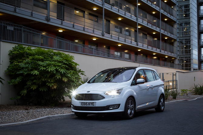 Ford Grand C-Max 1.5 TDCi Trend+ Ford Grand C-Max 1.5 TDCi Trend+