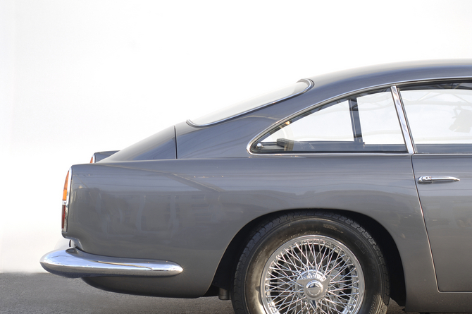 Aston Martin DB4 Aston Martin DB4