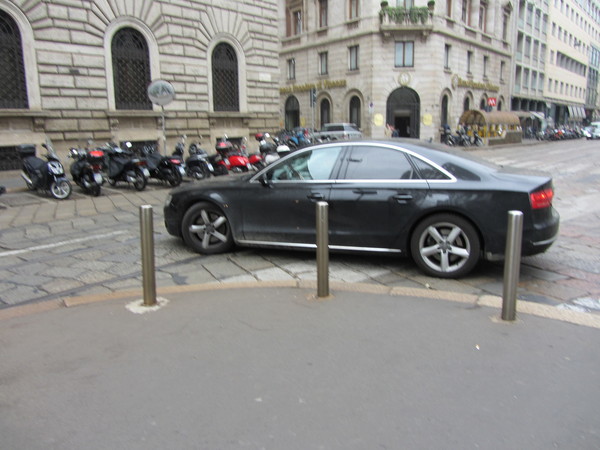 Audi A8 L 4.2 V8 TDI quattro Audi A8 L 4.2 V8 TDI quattro