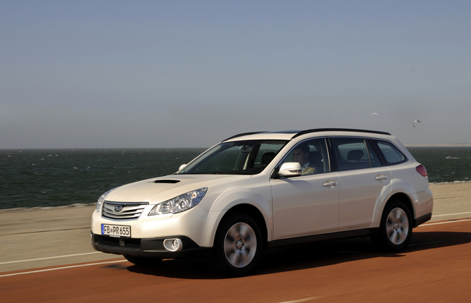 Subaru Outback 2.5i S Lineatronic Subaru Outback 2.5i S Lineatronic