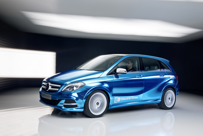 *ATUALIZADO* Protótipo elétrico do Mercedes Classe B apresentado em Paris *ATUALIZADO* Protótipo elétrico do Mercedes Classe B apresentado em Paris