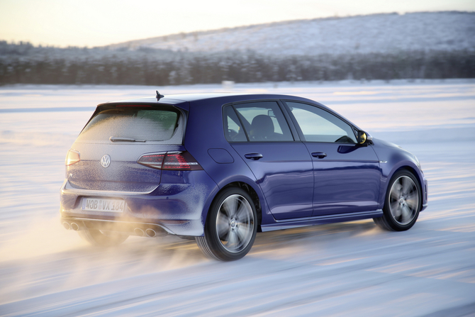 Volkswagen Golf R DSG Volkswagen Golf R DSG
