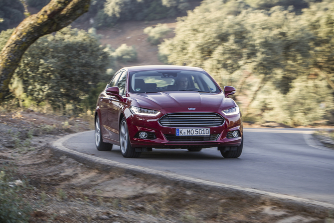 Ford Mondeo 1.5 TDCi ECO Titanium Ford Mondeo 1.5 TDCi ECO Titanium