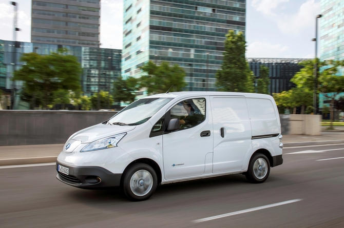 Nissan e-NV200 Van Flex Basic Pack Plus+Grelha Nissan e-NV200 Van Flex Basic Pack Plus+Grelha