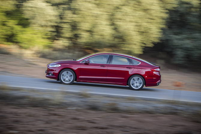 Ford Mondeo 1.5 TDCi ECO Trend Ford Mondeo 1.5 TDCi ECO Trend