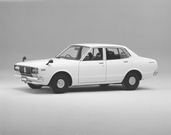 Nissan Bluebird Taxi 1800DX Nissan Bluebird Taxi 1800DX
