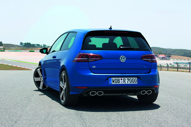 Volkswagen Golf R DSG Volkswagen Golf R DSG