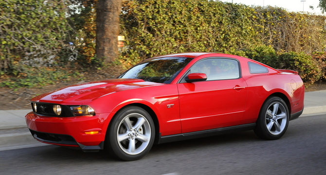 Ford Mustang V6 Premium Coupé Ford Mustang V6 Premium Coupé