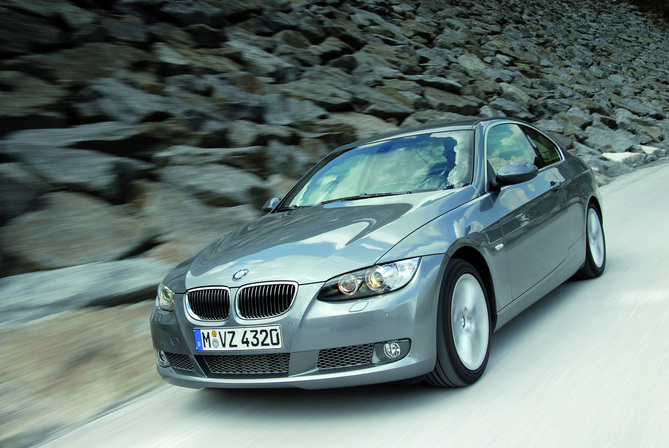 BMW 325i Coupé Automatic BMW 325i Coupé Automatic
