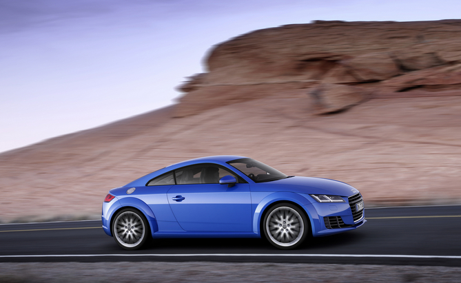 Audi TT 2.0 TFSI Audi TT 2.0 TFSI