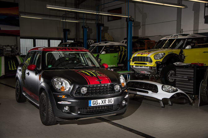 Le Team X-raid s'appuie sur la MINI Countryman et sur les accessoires d'origine MINI. Le Team X-raid s'appuie sur la MINI Countryman et sur les accessoires d'origine MINI.