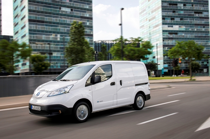 Nissan e-NV200 Van Flex Basic Pack Plus+C6kW+Grelha Nissan e-NV200 Van Flex Basic Pack Plus+C6kW+Grelha