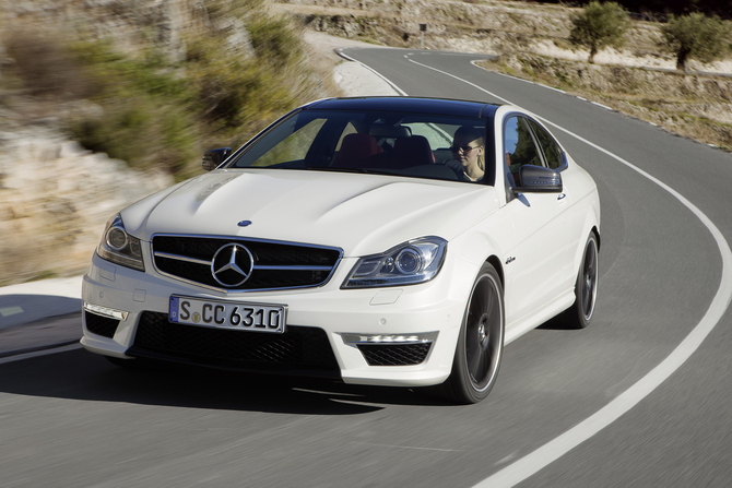 Mercedes-Benz C 63 AMG Coupé w/ Performance Package Mercedes-Benz C 63 AMG Coupé w/ Performance Package