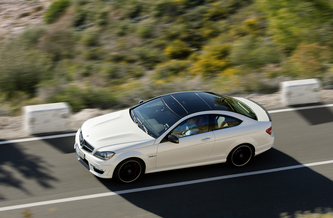 Mercedes-Benz C 63 AMG Coupé w/ Performance Package Mercedes-Benz C 63 AMG Coupé w/ Performance Package