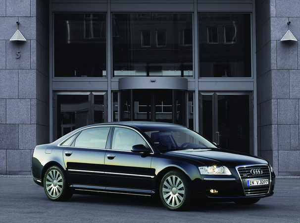Audi A8 6.0 W12 quattro Audi A8 6.0 W12 quattro
