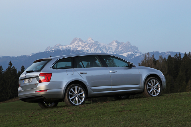 Skoda Octavia Break 4x4 1.6 TDI Elegance Skoda Octavia Break 4x4 1.6 TDI Elegance