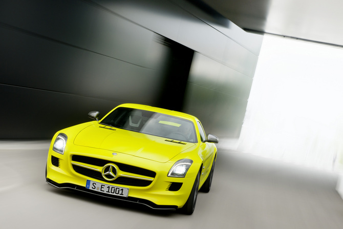 Mercedes-Benz SLS AMG E-CELL Mercedes-Benz SLS AMG E-CELL