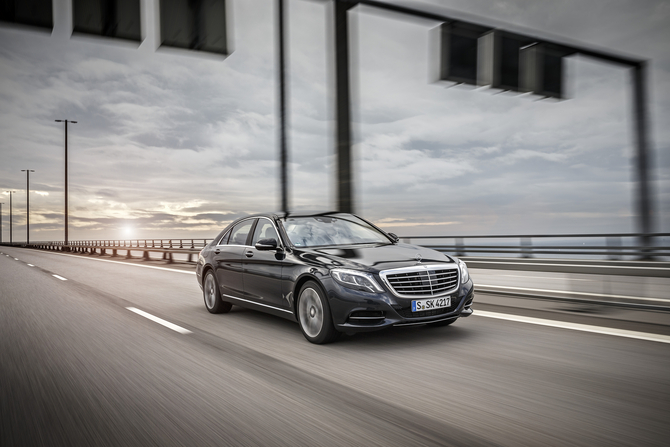 Mercedes-Benz S 300h Mercedes-Benz S 300h
