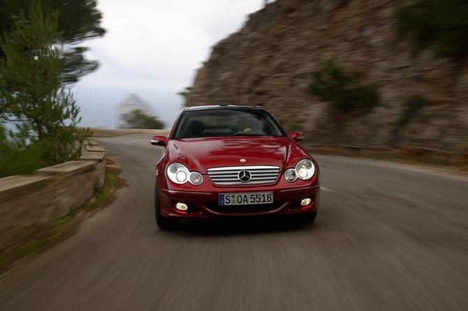 Mercedes-Benz C 320 Sports Coupé Mercedes-Benz C 320 Sports Coupé