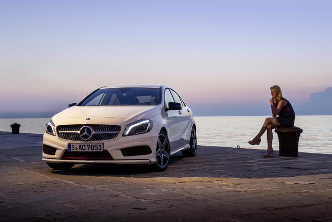 Modelo compacto da Mercedes sofreu uma grande mudança de conceito, design e engenharia Modelo compacto da Mercedes sofreu uma grande mudança de conceito, design e engenharia